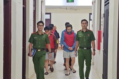 Khởi tố Phạm Tuấn, 'đàn em' Khá Bảnh