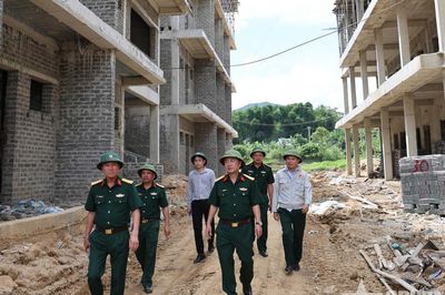 Tiên phong trên mặt trận kinh tế, phát triển cơ sở hạ tầng đất nước