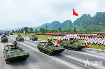 Xây dựng nền công nghiệp quốc phòng tự lực, tự cường, hiện đại