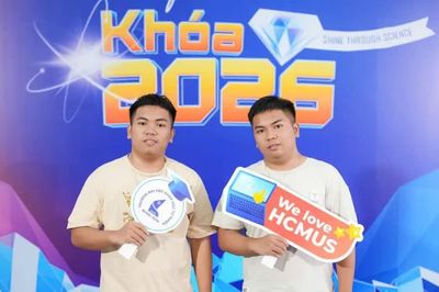 Cặp song sinh mê Toán cùng vào chung giảng đường đại học