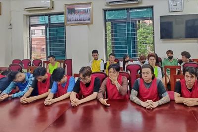 Khởi tố Phạm Tuấn - 'đàn em' của Khá Bảnh cùng 9 đối tượng đăng video bạo lực