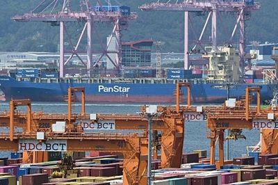 Tàu container Hàn Quốc lần đầu khởi hành đến châu Âu qua Bắc Cực, hướng tới mục tiêu thương mại mới