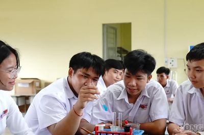 Học STEM không lo 'đẻ' thêm môn, thêm tiết, phụ huynh không bắt buộc đóng góp