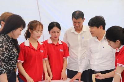 Dùng AI để 'làm hộ' dự án nghiên cứu, học sinh có thể bị cấm thi 2 năm