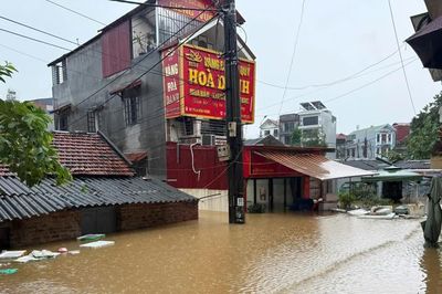 Ngập sâu nhiều điểm ở Lạng Sơn, hàng chục hộ dân phải di dời khẩn cấp