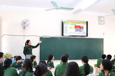 Bộ Giáo dục và Đào tạo yêu cầu tăng ứng dụng AI, bảo đảm an toàn trong dạy học giáo dục quốc phòng và an ninh