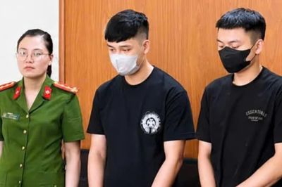 Bán hàng hiệu không rõ nguồn gốc, 2 chủ cơ sở bị khởi tố