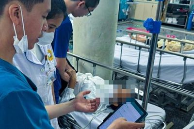 Bác sĩ tiếc nuối khi thấy người đàn ông phải sống thực vật sau sự cố sửa máy bơm