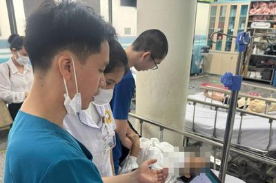 Bác sĩ tiếc nuối khi thấy người đàn ông phải sống thực vật sau sự cố sửa máy bơm