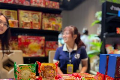 Bánh trung thu tăng 5.000-7.000 đồng/cái, người bán nói thẳng điều lo ngại