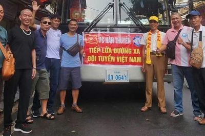 40 người ở Ninh Bình thuê xe 45 chỗ, sang Thái Lan cổ vũ tuyển Việt Nam