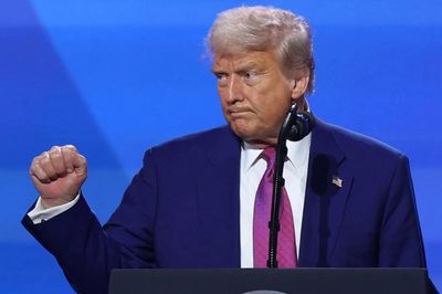 Ông Trump gọi xung đột với Iran là 'đoạn đường vòng nhỏ'