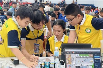 Gần 500 thí sinh tranh tài tại Chung kết toàn quốc ROBOTACON WRO 2026