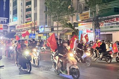 Chung kết lượt đi ASEAN Cup 2026: Rực sắc đỏ mừng chiến thắng của đội tuyển Việt Nam