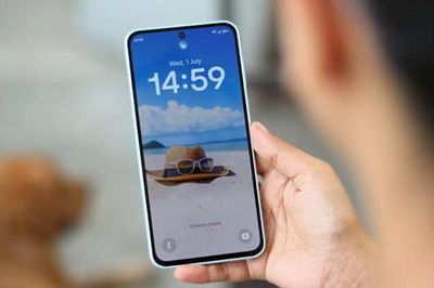 Samsung sắp tung điện thoại giá rẻ với pin 6.000 mAh