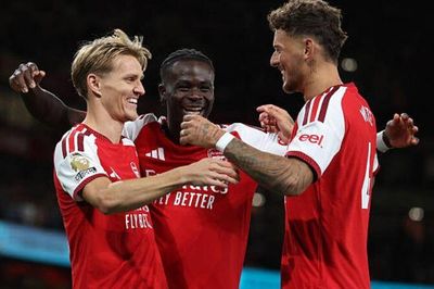 Arsenal đè bẹp Coventry bằng sự áp đảo chiến thuật tuyệt đối