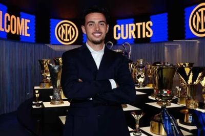 Inter Milan chính thức hoàn tất chiêu mộ Curtis Jones từ Liverpool để nâng cấp tuyến giữa