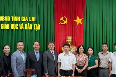 Gia Lai: Trao đổi về vấn đề hợp tác đào tạo tiếng Hoa và du học tại Đài Loan