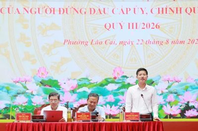 Thường trực Đảng ủy phường Lào Cai đối thoại với Nhân dân về thực hiện nhiệm vụ giáo dục đầu năm học mới 2026 -2027
