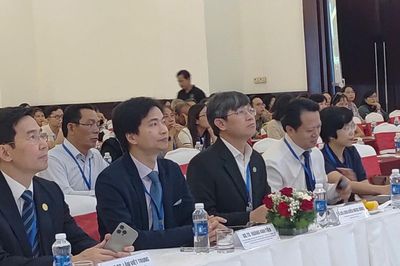 Hơn 400 bác sĩ cập nhật hướng điều trị mới về tim, xương khớp