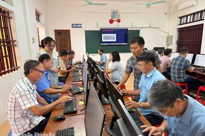 Xã Ninh Cường tập huấn kỹ năng số cho đội ngũ cán bộ thôn