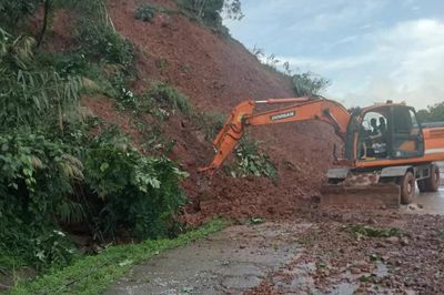 Bão số 4: Bộ Xây dựng yêu cầu 'trực chiến' 24/24h, xử lý nhanh sự cố giao thông