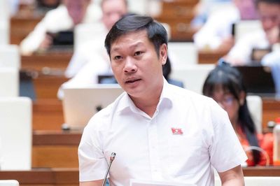 Sửa Luật Kinh doanh bất động sản: Đề nghị cấm hành vi thao túng, thổi giá bất động sản