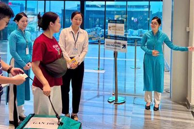 Chuyến bay Vietnam Airlines hai lần lùi giờ để chờ tạng hiến, kịp trao cơ hội sống