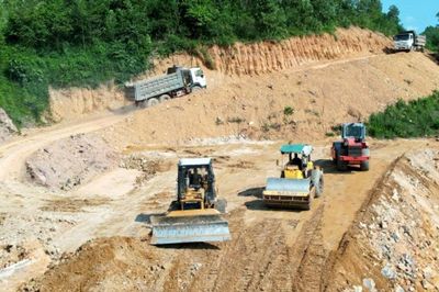 Tăng tốc thi công đường tỉnh 330 kết nối khu vực miền núi tỉnh Quảng Ninh