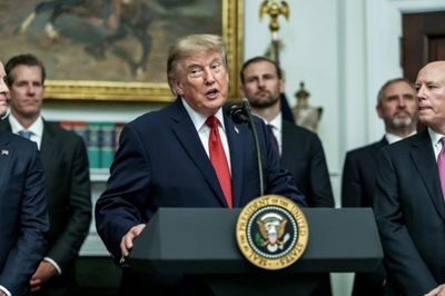 Tổng thống Trump: 'Iran không còn tiền trả lương cho binh sĩ'