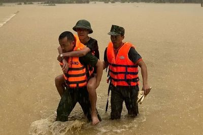 Lực lượng Công an nhân dân tập trung ứng phó với bão số 4, mưa lũ