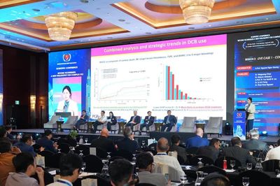 Bệnh viện 19-8 trình chiếu kỹ thuật can thiệp động mạch vành tại hội nghị quốc tế