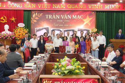 Trần Văn Mạc - chứng nhân dòng chảy lịch sử