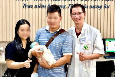 Gần 10 tuần 'căng như dây đàn' níu giữ thai kỳ nguy hiểm cho sản phụ