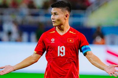 Quang Hải dứt điểm đẳng cấp, tuyển Việt Nam dẫn Thái Lan 2-0