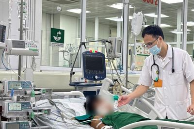 Nam thanh niên 28 tuổi hôn mê, suy gan cấp, phù não vì sai lầm khi dùng thuốc nhiều người Việt mắc phải