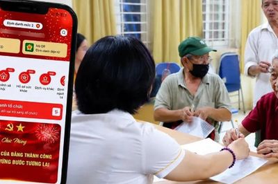 Nhận lương hưu theo phương thức mới từ 28/9