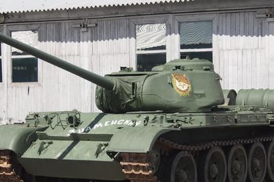 T-44: Vì sao xe tăng Liên Xô tốt hơn T-34 nhưng vẫn bị bỏ quên?