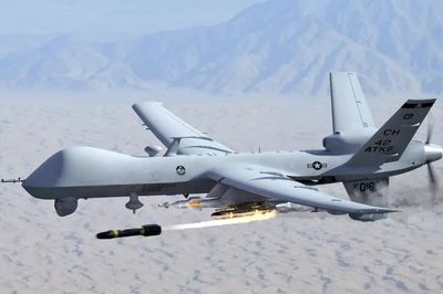 Nghi vấn chập điện khiến Mỹ phải tự phá hủy UAV 'thần chết'