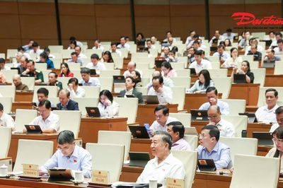 Quốc hội biểu quyết thông qua 3 luật, thảo luận dự án Bộ luật Tố tụng Hình sự (sửa đổi)