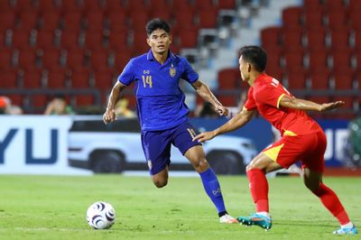 Danh thủ Thái Lan nổi giận khi thua Việt Nam