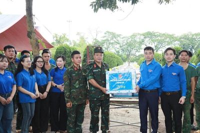 Tuổi trẻ Điện Biên đồng hành cùng 'Chiến dịch 500 ngày đêm'