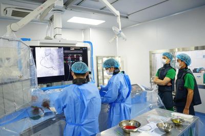 Đột ngột tắc hoàn toàn mạch vành ở tuổi 32 do thói quen hút thuốc lá