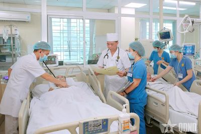 Đại tá, BSCK2 Hà Duy Dương và cái 'tâm' với người bệnh