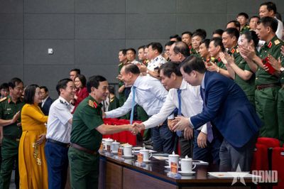 Đại tướng Phan Văn Giang dự tổng kết, trao giải Cuộc thi 'Em yêu biển, đảo quê hương' năm học 2025-2026