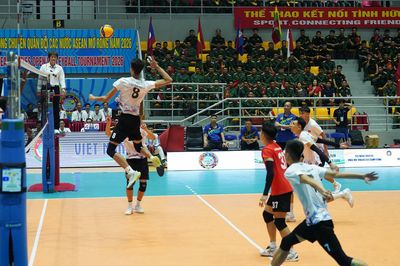 Giải bóng chuyền Quân đội các nước ASEAN mở rộng: Đội QĐND Việt Nam vào bán kết với ngôi nhất bảng