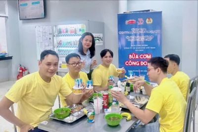 Nâng phúc lợi, tăng đối thoại với người lao động