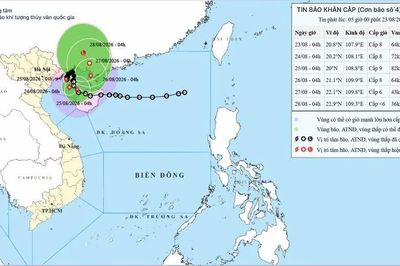 Bão số 4 gây mưa to, cách Quảng Ninh khoảng 130km