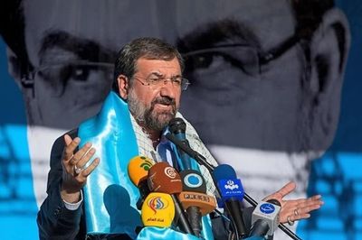Iran tuyên bố xem các nước hỗ trợ cấm vận cùng Mỹ là 'kẻ thù'