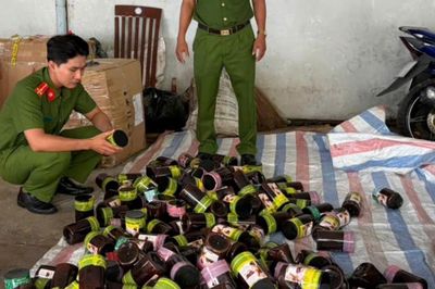 Phát hiện hơn 2.000 hộp mỹ phẩm có dấu hiệu giả mạo